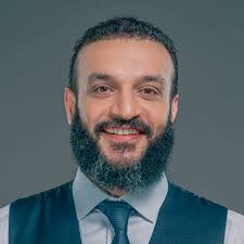 بعض الناس إذا تطعن بعرض امه او زوجته ممكن يعتبرك كا..فر 

بنفس الوقت يعتبر الي يطعن بعرض النبي صل الله عليه وسلم الذي زكاه الله في القرأن الكريم مسلم موحد ومقاوم !!

هولاء والله هم المنافقون الذين يجب محاربتهم وفضحهم 
امثال  هذا النج&amp;&amp;&amp;س