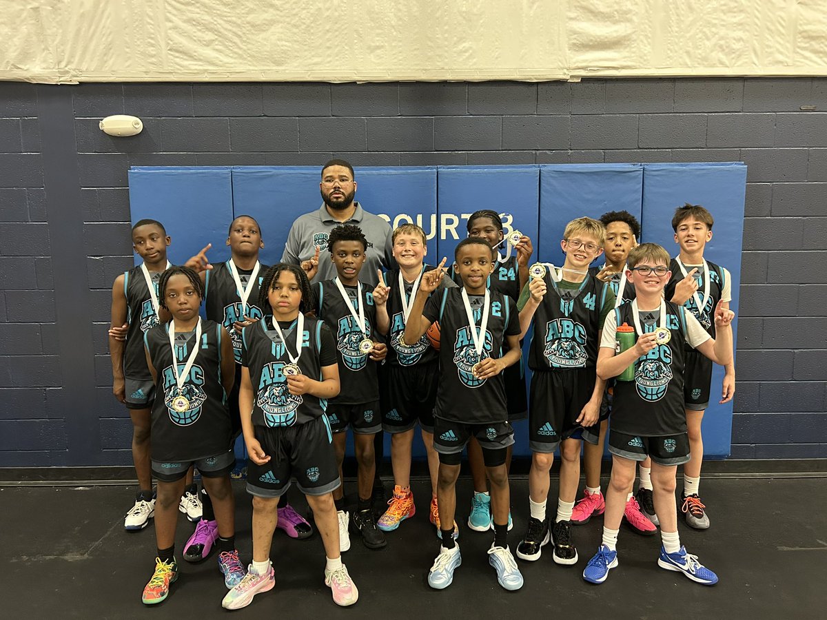 SEAFacilities's tweet image. 🚨CHAMPIONS🚨
Congratulations to @abcyounglions for winning the 2025 SEA Showdown 11U Division‼️
#SEA