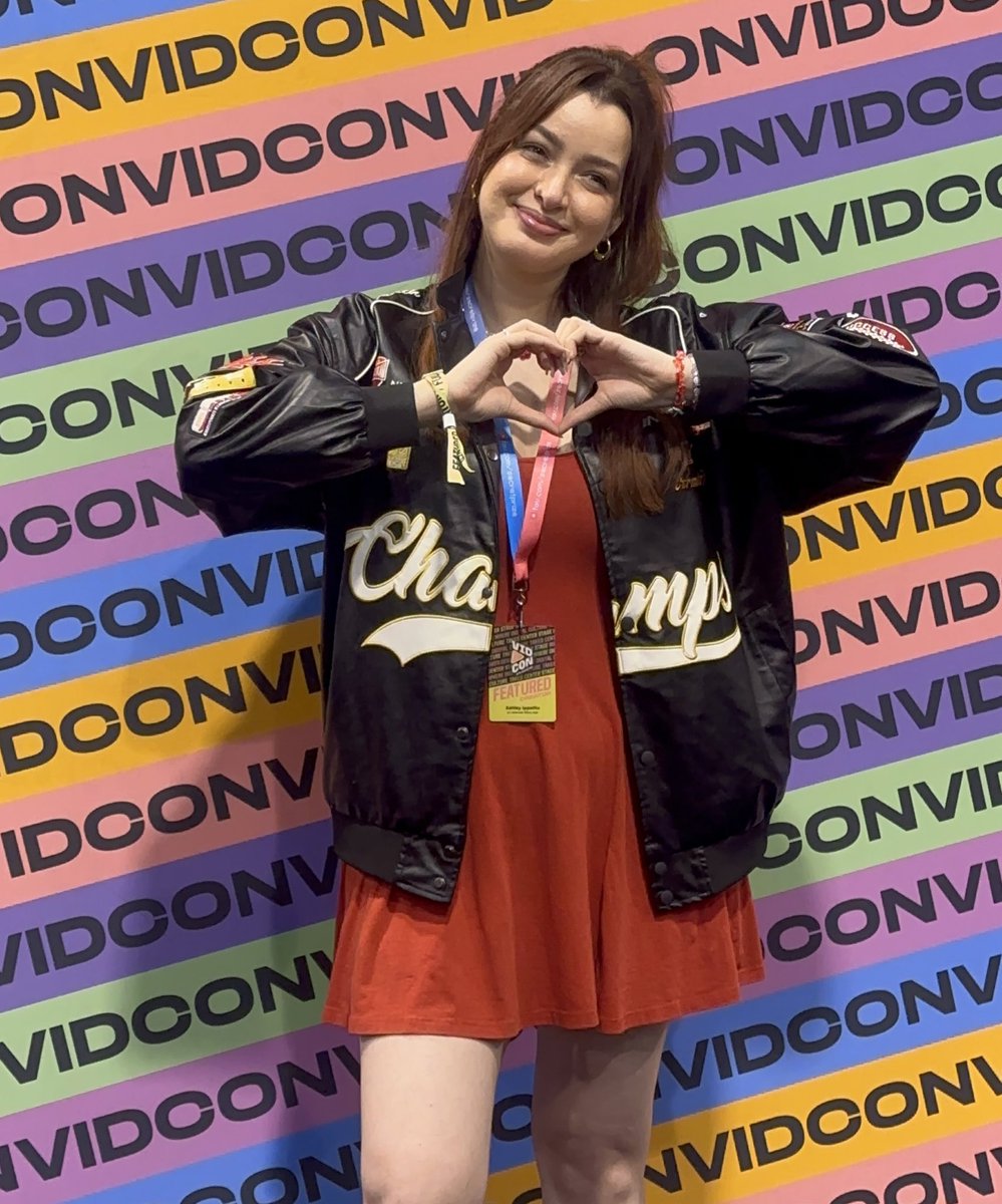 ashley’s crown the creators panel is starting in 20 minutes on the mainstage!