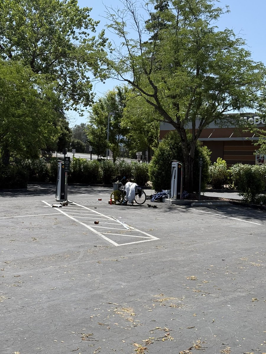 Ukiah RAN.  Someone has set up shop in the trailer pull thru…so that’s nice. <a href="/Rivian/">Rivian</a>