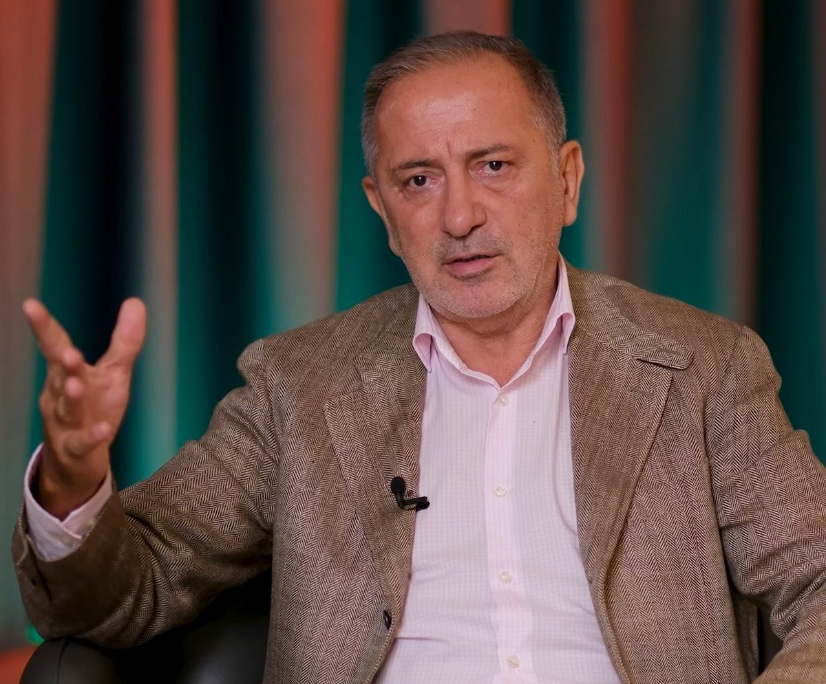 #SONDAKİKA | Fatih Altaylı gözaltına alındı.