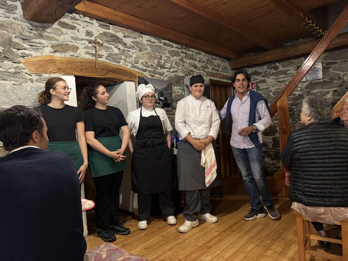 vignali's tweet image. Bellissimo posto! Cortebona, Valle di Cané (comune di Vione, BS - Parco dello Stelvio) #terrealte #Lombardia #ValleCamonica