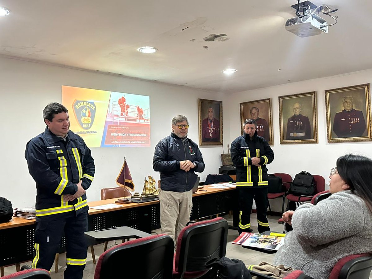 Bomberos San Antonio tweet media
