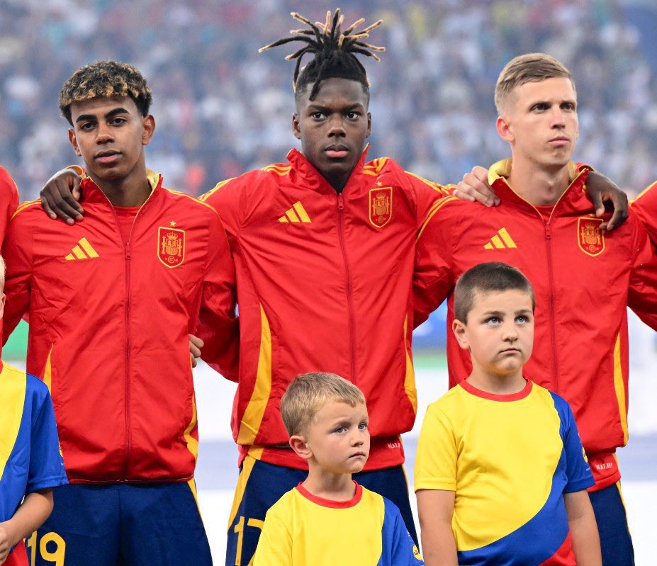 فابريزيو رومانو 🚨🚨🚨

- أستطيع أن أؤكد مجددًا توصل برشلونة إلى اتفاق مع نيكو ويليامز بشأن العقد 

عقد لمدة 6 سنوات براتب صافٍ يتراوح بين 7/8 مليون يورو سنويا 

- الإتفاق المتبقي حاليًا يتعلق بتفعيل الشرط الجزائي

- كيف سيتم دفعه؟ كيف سيتم احتسابه؟ اللعب المالي النظيف؟

- يعمل