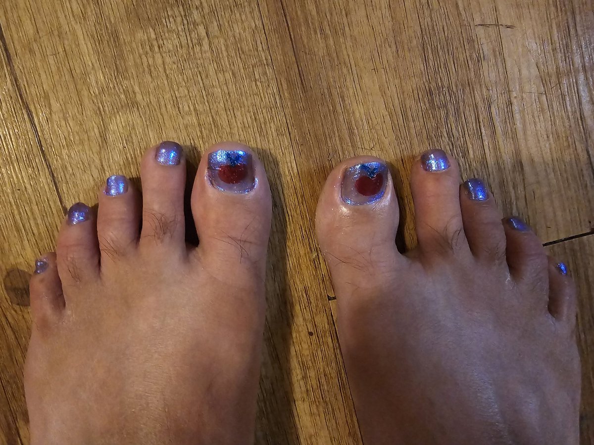 My toesies are all ready to take on the big apple!
