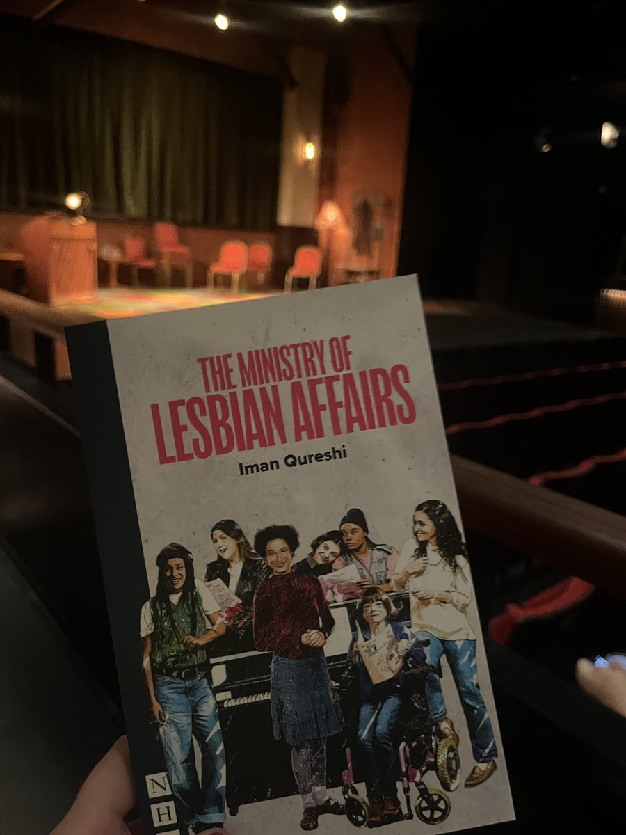 Molly 🦇 tweet media