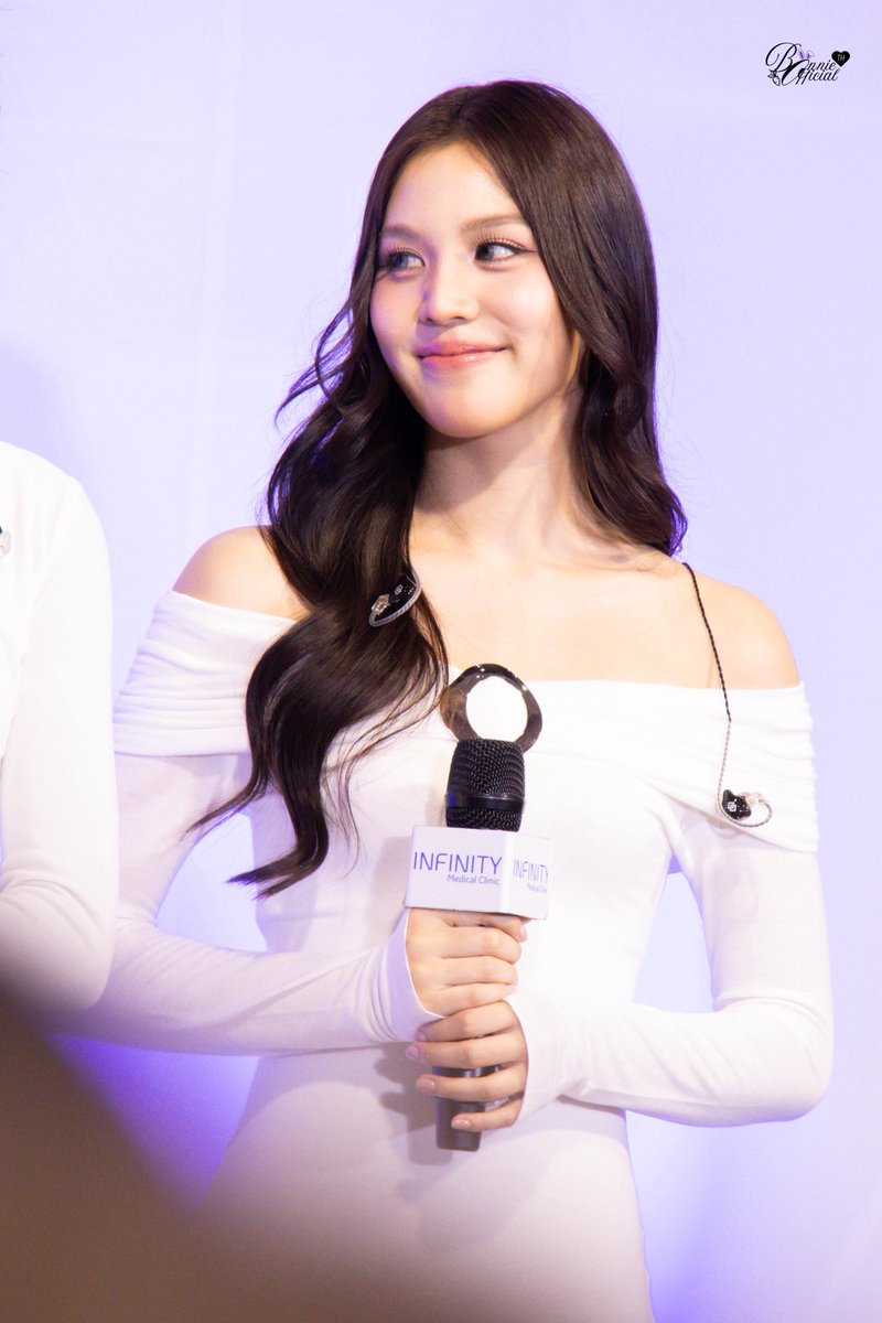 bonnieofficial_'s tweet image. คงเป็นวันที่พัทยาสวยขึ้นกว่าเดิม เพราะมีน้องบอนนี่ 💜

STAY BEAUTY WITH EMBN
#InfinityMedicalClinicxEmiBonnie
#beonnnie @beonnnie