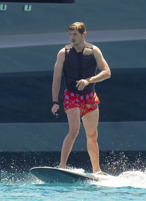 HAPPY INTERNATIONAL SURF DAY???_?&amp;??-?:??;?;