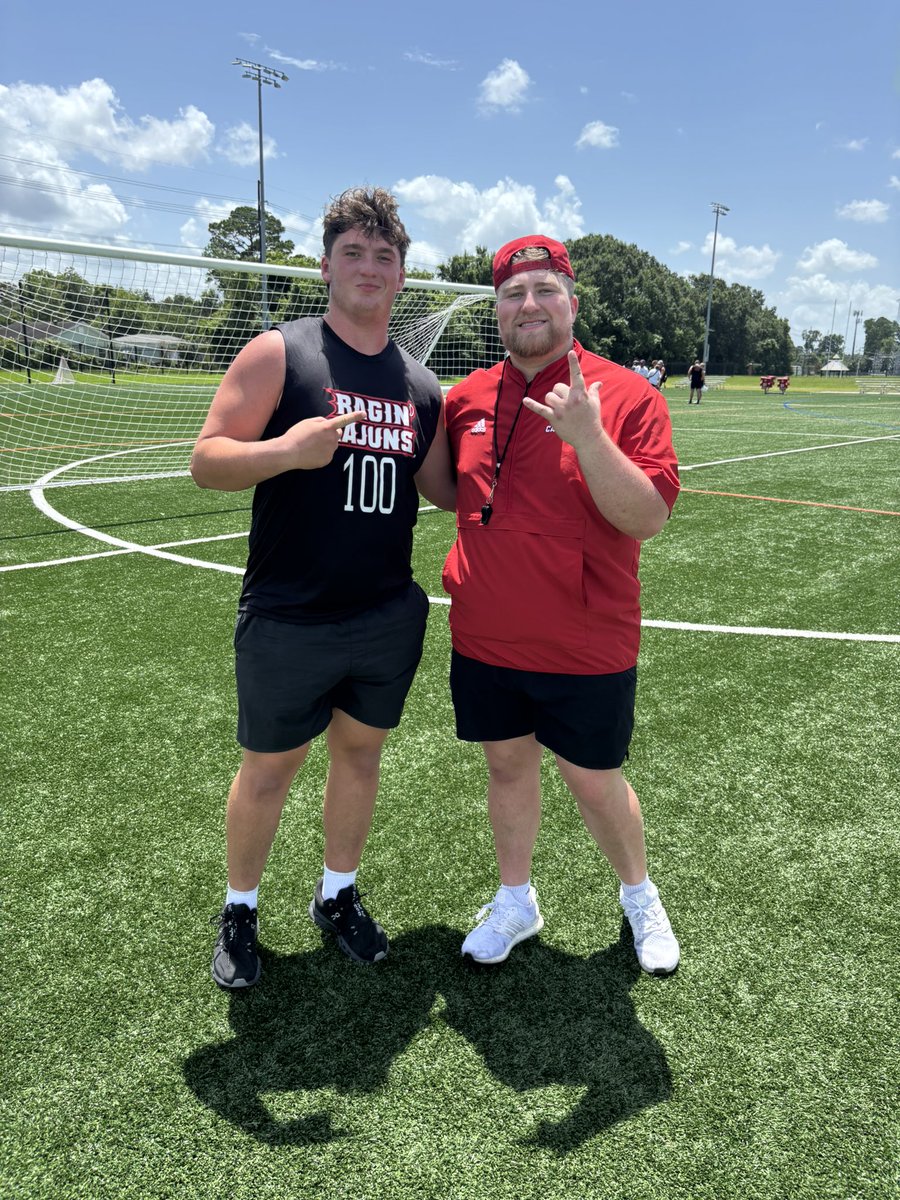 AlstonD26's tweet image. Had a great time at the @RaginCajunsFB OL/DL camp. It was great meeting new coaches and players. I won 7/7 reps on D-line and O-line.
@michaeldes1
@leg12tim
@coachsalgado
@coachSFarmer
@CoachThomas_59
@PjBurkhalter
@ShedrickMckenz2
@On3Recruits
@ElevateRecruits
@jeremycrabtree…