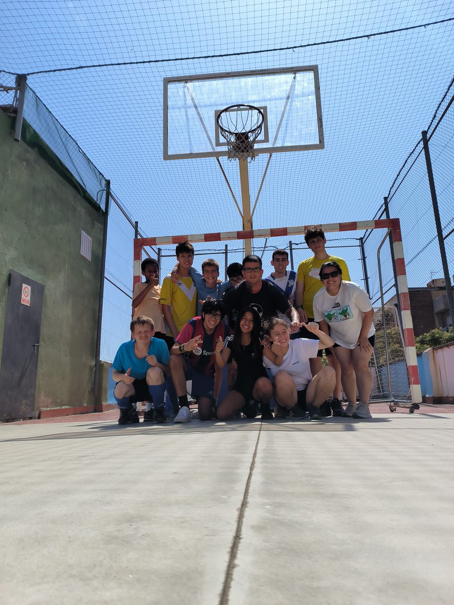 Cultura, Esport i Lleure acidH (@activitatsacidh) on Twitter photo Tancament de la temporada esportiva 24-25.
Amunt <a href="/CEEuropa/">Club Esportiu Europa</a> <a href="/acidH_IL/">acidH</a> !
Amb el suport de <a href="/bcn_ajuntament/">Ajuntament de Barcelona</a>
<a href="/acellfederacio/">Federació ACELL</a> <a href="/GMultiesports/">Gràcia Multiesports-Ràdio Gràcia</a>
<a href="/indepe_gracia/">L'independent de Gràcia</a> @bcn_gracia
#esportgraciencmaienrera Tancament de la temporada esportiva 24-25.
Amunt <a href="/CEEuropa/">Club Esportiu Europa</a> <a href="/acidH_IL/">acidH</a> !
Amb el suport de <a href="/bcn_ajuntament/">Ajuntament de Barcelona</a>
<a href="/acellfederacio/">Federació ACELL</a> <a href="/GMultiesports/">Gràcia Multiesports-Ràdio Gràcia</a>
<a href="/indepe_gracia/">L'independent de Gràcia</a> @bcn_gracia
#esportgraciencmaienrera