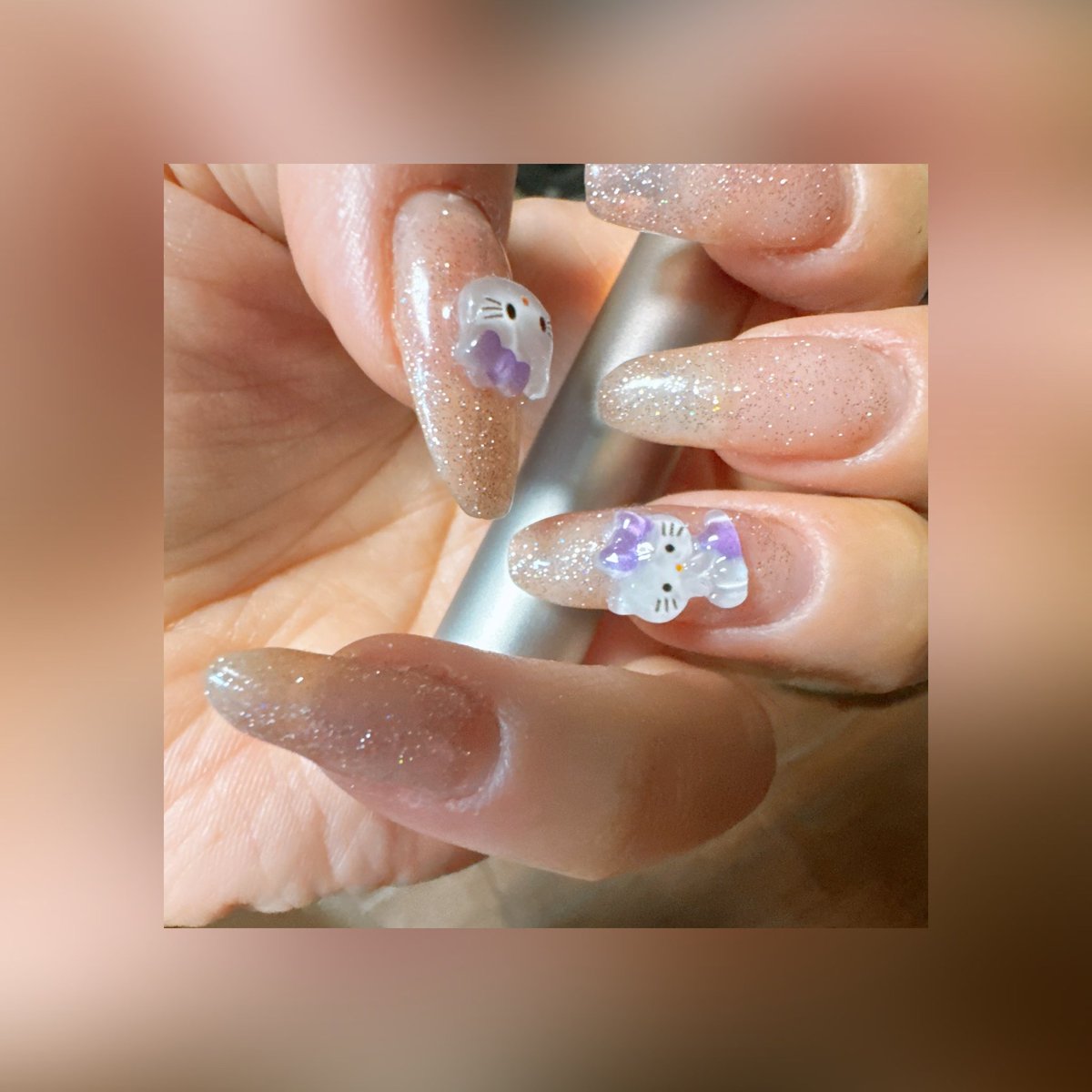 セルフネイル
自爪と長さ出し💅

キティちゃん🎀