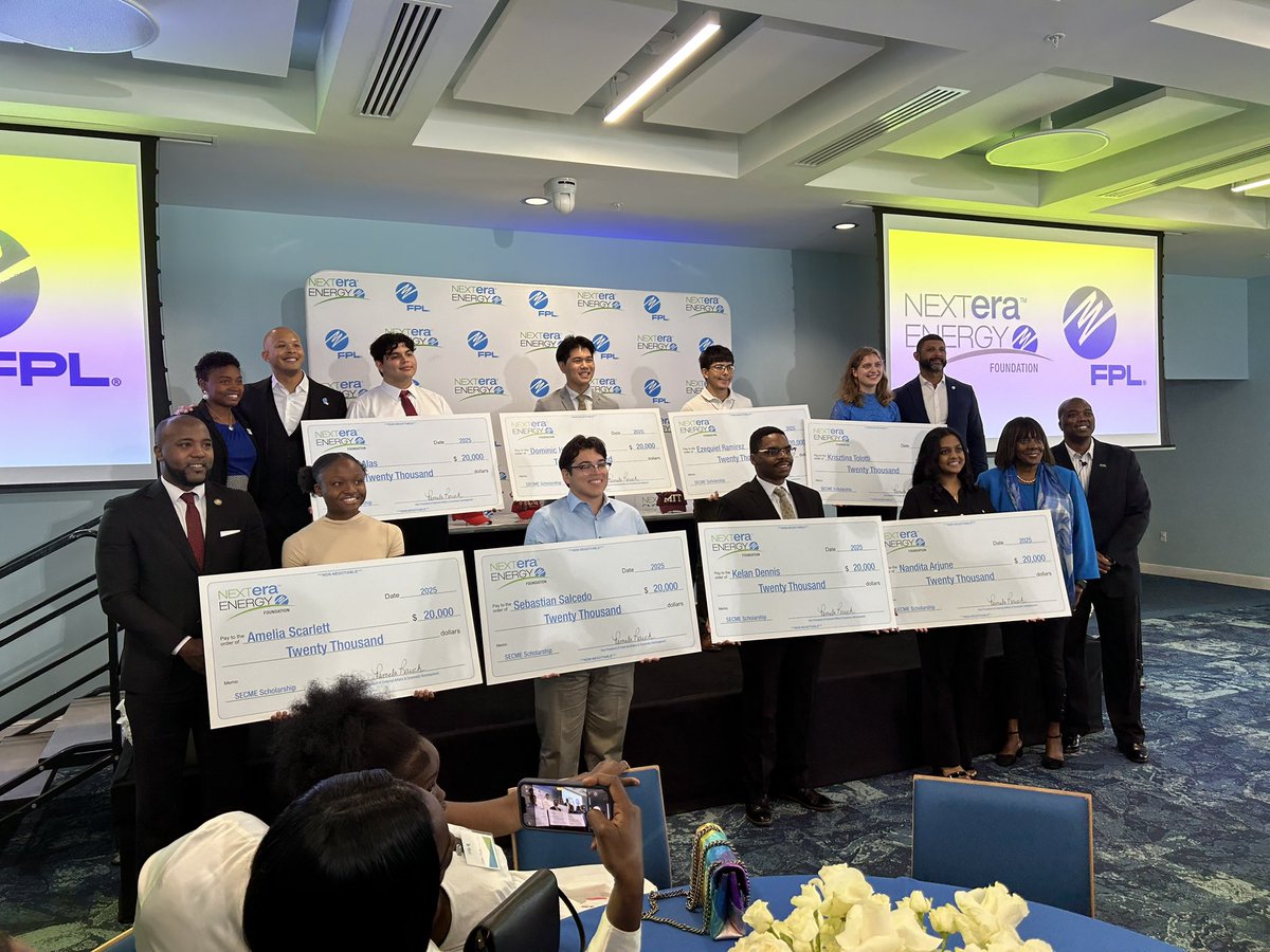 Broward STEM tweet media