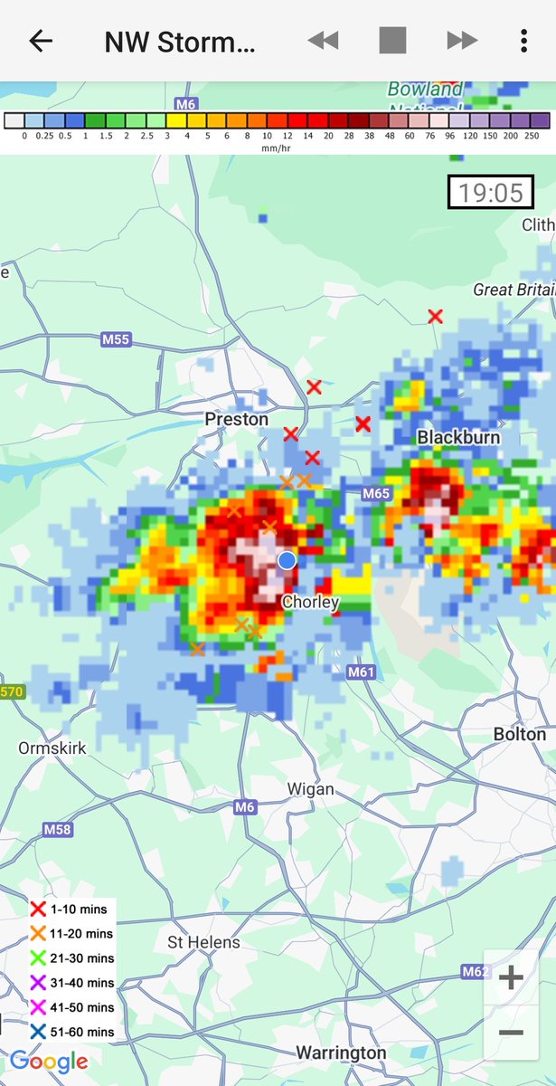 manners82's tweet photo. @johnbC74 @ChadWeather A direct hit with some decent thunder (very loud also) 👌 https://t.co/k5ifrYjKtg