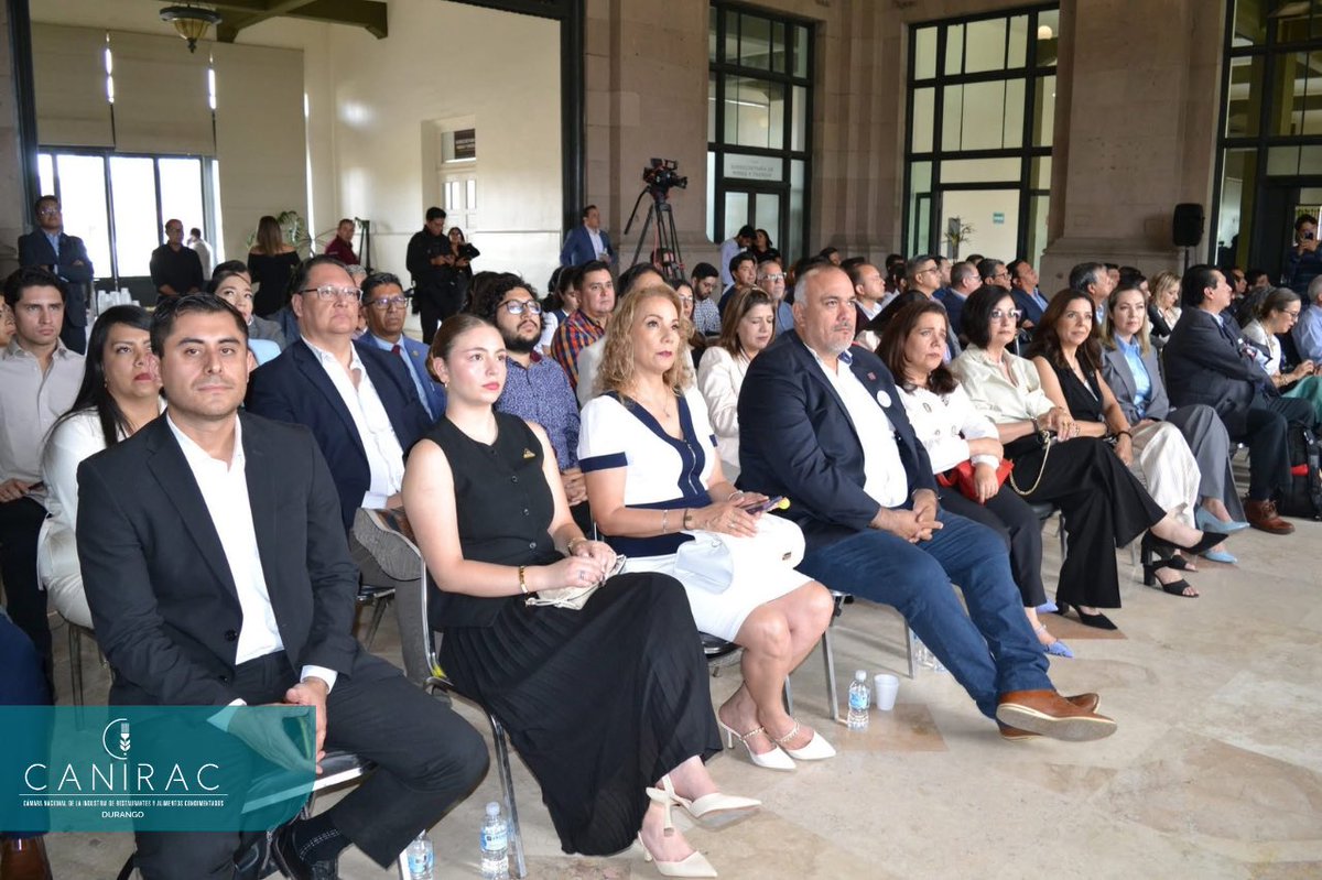 CaniracDgo's tweet image. Presentes en la Asamblea del Consejo Nacional de Clústers de Software y Tecnologías de la Información. 🖥️🧑‍💻👩‍💻
Un importante espacio de colaboración intersectorial que impulsa la innovación, la transformación digital y el fortalecimiento del ecosistema tecnológico en México.