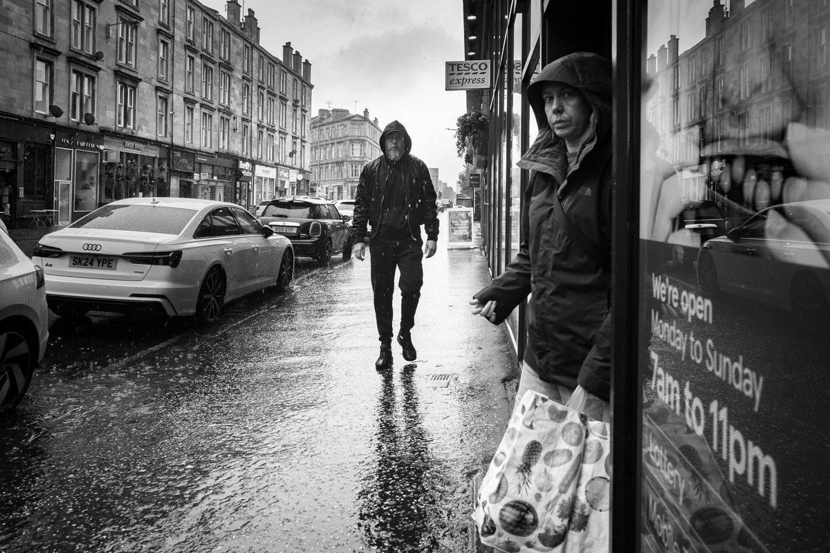 ZenoWatson's tweet image. il pleut comme une vache qui pisse. #Glasgow