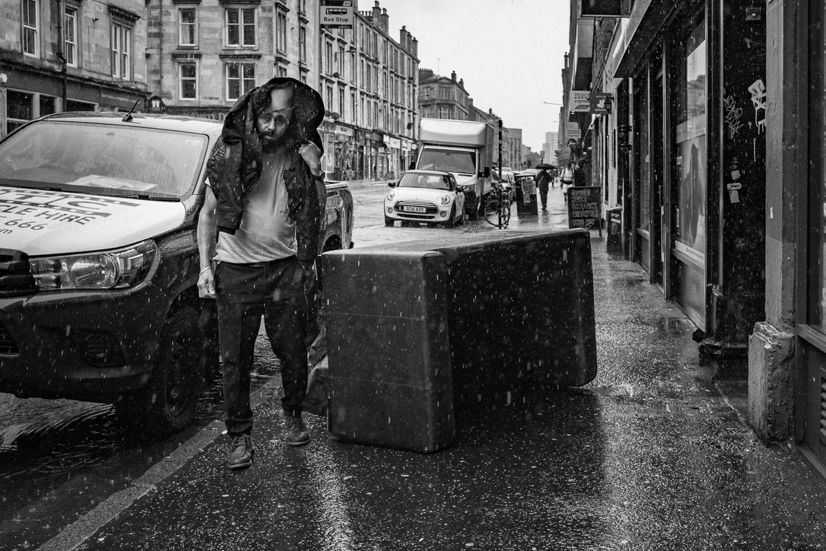 ZenoWatson's tweet image. il pleut comme une vache qui pisse. #Glasgow