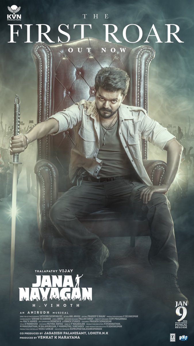 UmaaRajendra's tweet image. 2026 is gng to start off with the loudest roar thats gng to reverberate for many many years 🥺 #Thalapathy looking stylish as ever 🤩 #JanaNayagan from Jan 9th 🥳 Happy Bdayyy Thalapathyyyyy 🥁🥳🙌🏽 

The First Roar 🔗 youtu.be/MKUDHKf_pkg 

#HBDThalapathyVijay