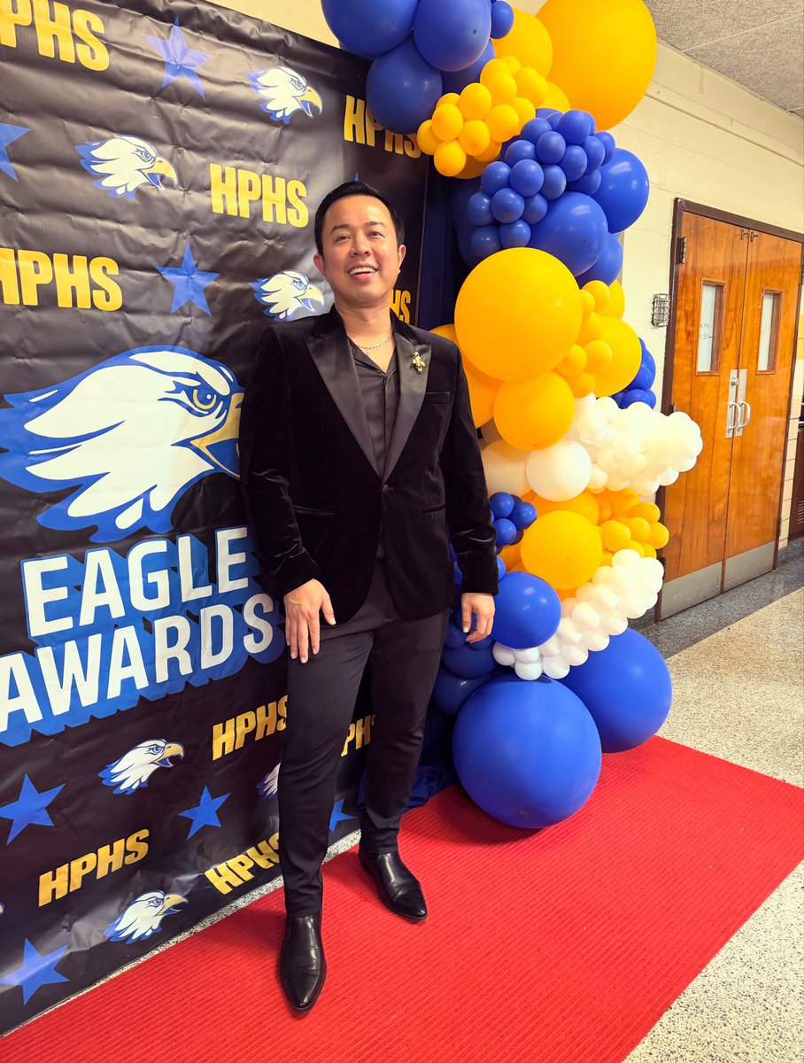 teach2dfuture's tweet image. What a fantastic way to end Year 3 as AP! This year has been truly meaningful and purposeful, full of challenges that fueled growth and opportunities that inspired me to become better. Grateful for the journey and excited for what’s ahead! @pgcps @HighPointHigh 💛💙🦅