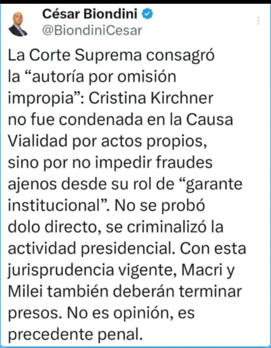 _AnaliaGe_'s tweet photo. @buhitubeYT @ViejoLibertario @CFKArgentina Que NO TE GUSTE es tu problema. La realidad está condenada por OMISIÓN. Y LO DIJERON TODOS LOS CANALES. No es invento mío. O me vas a decir que BIONDINI es peronista? https://t.co/7e7Iux2zg0