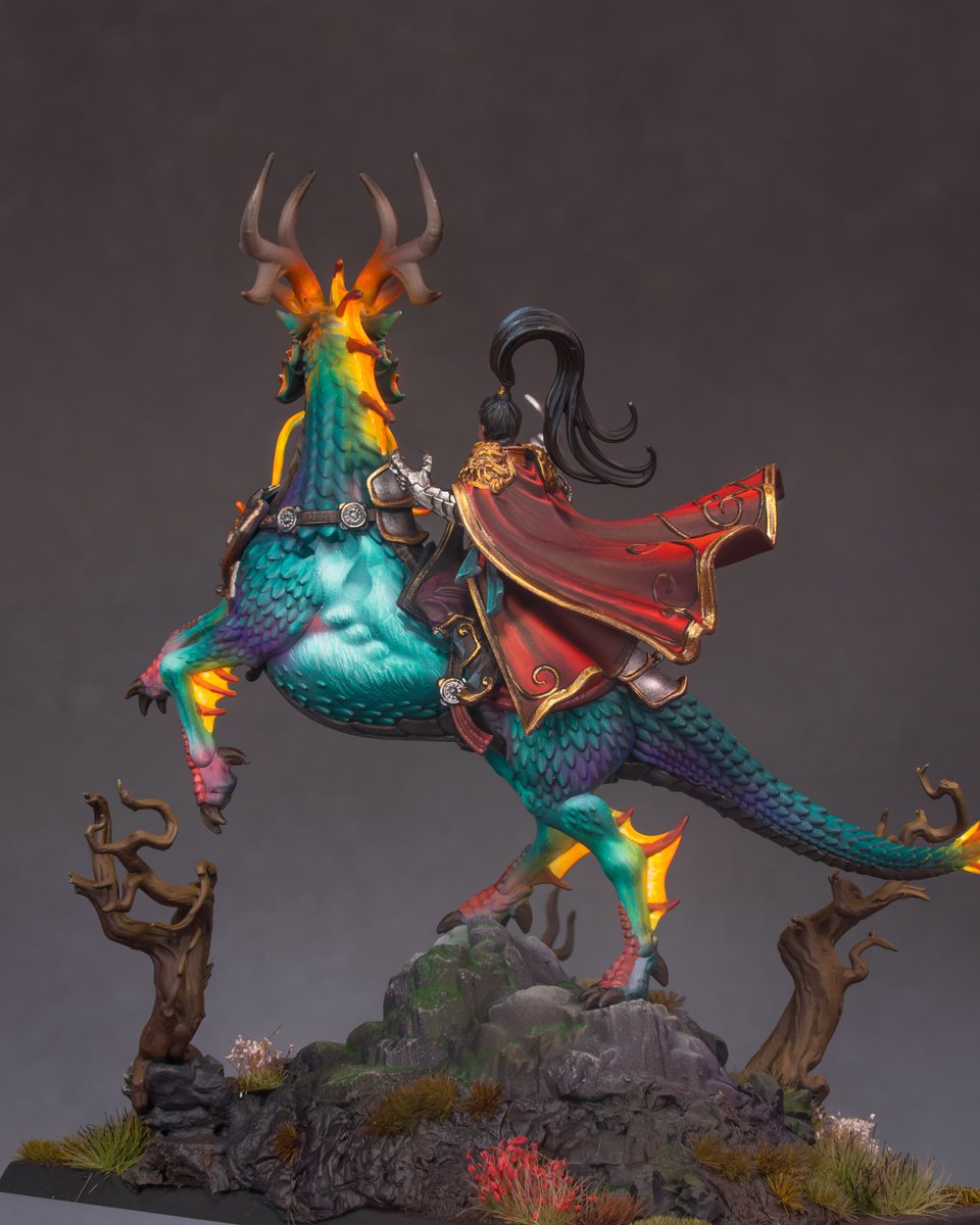 骑大灵龙马的Shugengan领主大人 from the Grand Cathay! I decided to paint it without the wings because it looks awesome.
He is the great HorseDragon and does not need wings to fly.
Thanks to <a href="/warhammer/">Warhammer Official</a>  for sending me these new miniatures.

#warhammercommunity  #warhammer40k #adwip