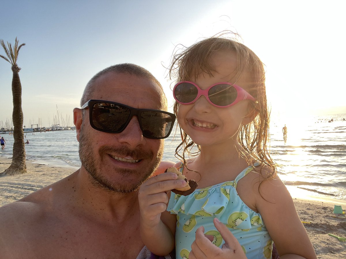 Avui, día 21 de juny, Día Internacional de l’aniridia. #AniridiaDay Lluitam perque les malalties rares tenguin fons per investigació i ajudes.