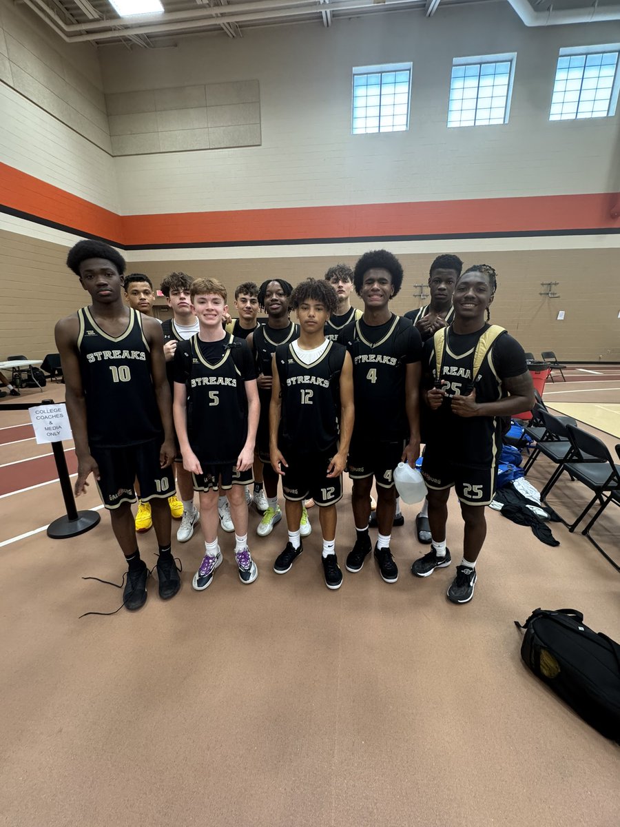 Fun weekend with the Squad! 
Finished 2-2 in the Dekalb Live Tournament! Only up from here!⚡️