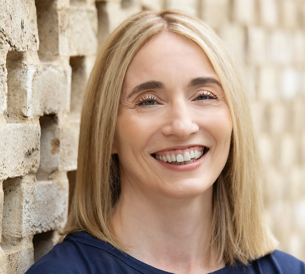 One week to our big hypermobility awareness weekend and we're buzzing! Register for all the free hypermobility.org/events now, if you can't watch we'll send the replay link later. Among those joining us is the lovely @jeannie_di (Sunday). What are you looking forward to right now?