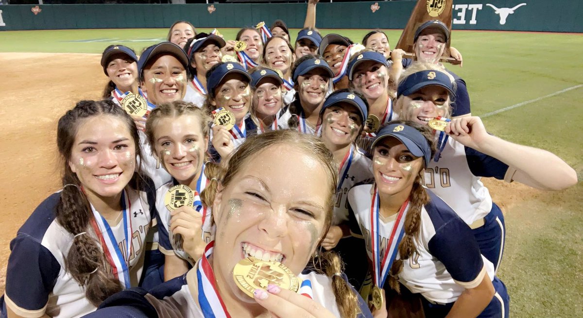 One 𝘂𝗻𝗳𝗼𝗿𝗴𝗲𝘁𝘁𝗮𝗯𝗹𝗲 victory. One legendary selfie.

Happy #NationalSelfieDay, OC fam! 🤳

#GoPanthers