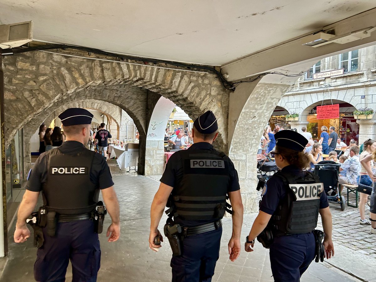 Image de Préfet du Jura : 🎤🎷🎸 Fête de la Musique | Sécurité renforcée dans le Jura

Ce soir, policiers et gendarmes du Jura