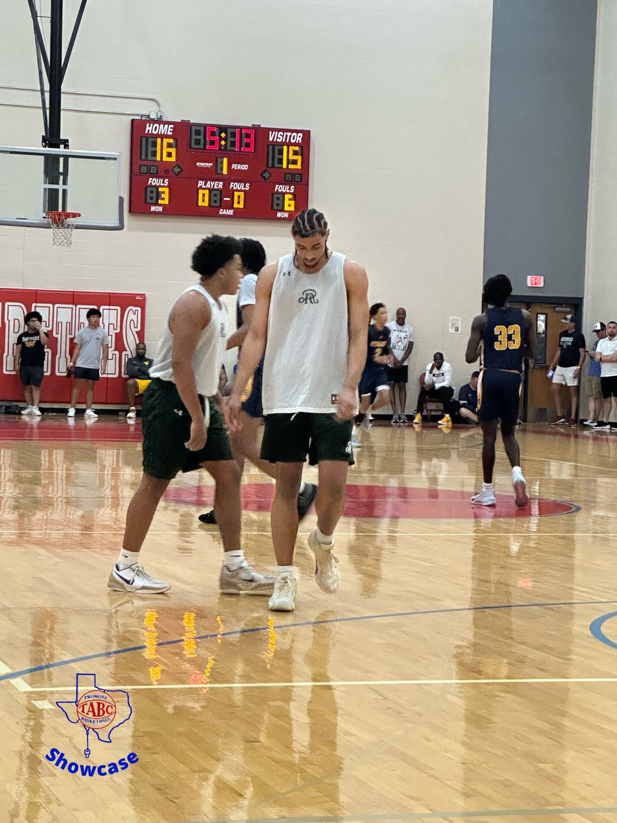 Alamo City Hoops (@alamocityhoops1) on Twitter photo 🏀Day 2 #TABCShowcase🏀
Atreju Crump just woke up the gym by gliding through the air down the lane & stuffing in an offensive board w/2 hands <a href="/reaganhoops/">Reagan Rattler Hoops</a>.
Young man has a rock solid D1 frame, gets up & down the floor, defends the lane & plays in high gear 📈⬆️
#AlamoCityHoops 🏀Day 2 #TABCShowcase🏀
Atreju Crump just woke up the gym by gliding through the air down the lane & stuffing in an offensive board w/2 hands <a href="/reaganhoops/">Reagan Rattler Hoops</a>.
Young man has a rock solid D1 frame, gets up & down the floor, defends the lane & plays in high gear 📈⬆️
#AlamoCityHoops