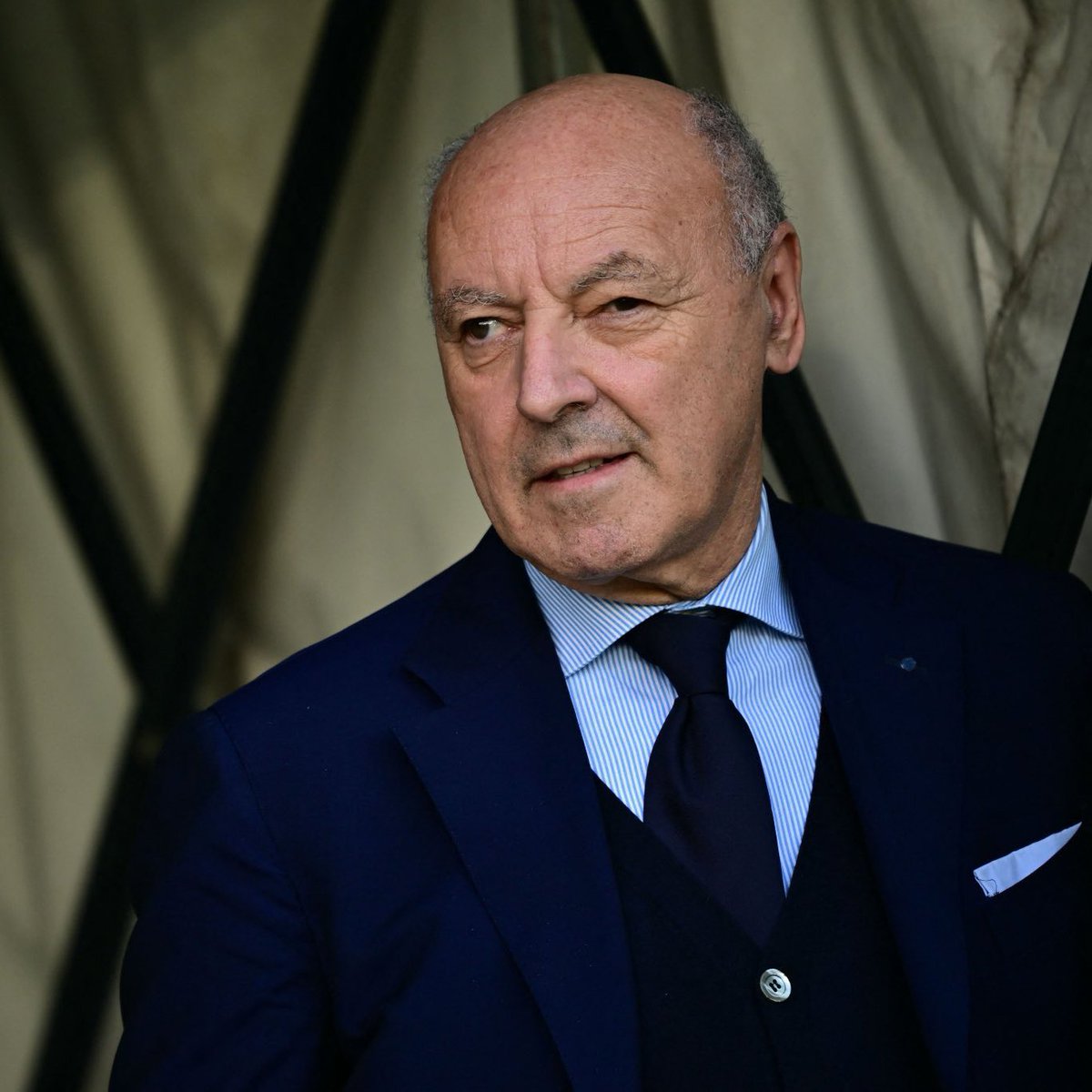 FabrizioRomano's tweet photo. 🚨🇹🇷 Inter president Marotta on Hakan Çalhanoglu and Galatasaray: “We’ve not received any official proposal or request. He’s our player”.

“Çalhanoglu is behaving in perfect way as always, as a top professional”. https://t.co/eOpCVoAqjl