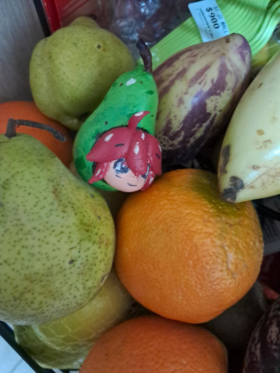 Found this weird looking pear