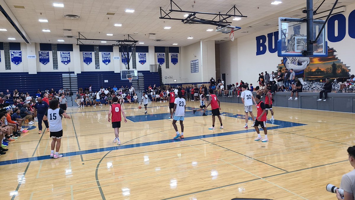 Marist 61, Romeoville 46

at Riverside-Brookfield 

Marist:
Stephen Brown 16
Karson Thomas 15
Charles Barnes 13

Romeoville:
Tim Winkler 14