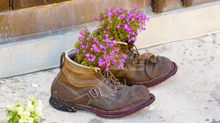DFWMetroRealtor's tweet photo. Upcycling Gives Old Products New Life https://t.co/fEDOtn256i https://t.co/VxrvfaEDxs