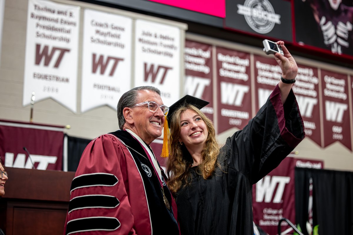 You only cross the stage once... so why not 
snap a selfie with President Wendler while you're at it? 
🎓🤳