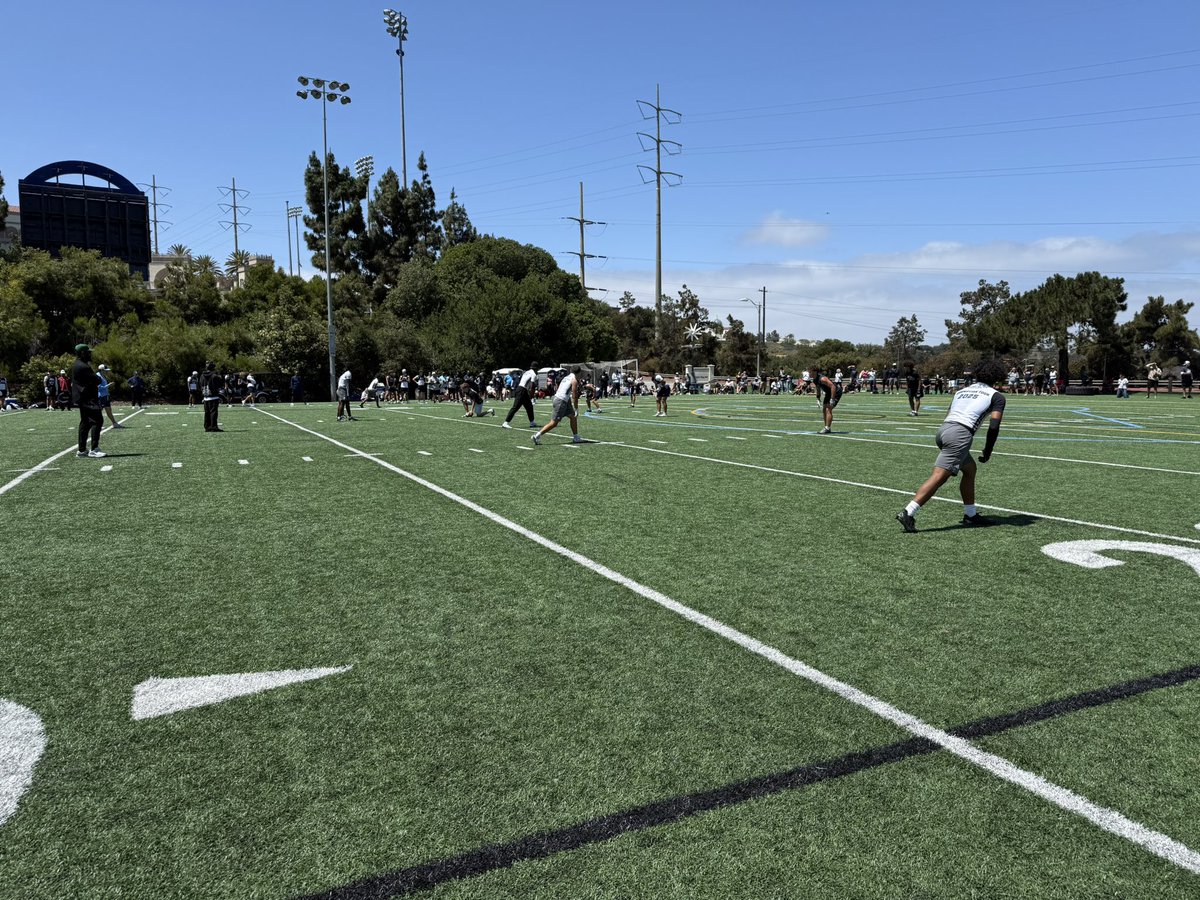 Helix Football (@helixfootball) on Twitter photo Helix at the <a href="/USDFootball/">San Diego Football</a> 7v7 passing tournament.
3-0 in pool play, gearing up for bracket play.
#HelixFootball Helix at the <a href="/USDFootball/">San Diego Football</a> 7v7 passing tournament.
3-0 in pool play, gearing up for bracket play.
#HelixFootball