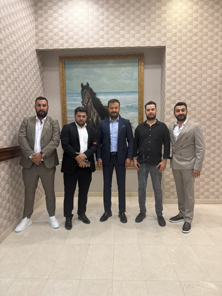 Takvimde bugün 21 Haziran, bir yılın içinde gün ışıklarının Dünyayı en uzun süre aydınlattığı ve karanlığın en kısa olduğu gün. 
Bugün evlilik bağlarını kuran kardeşlerimin de hanelerinde aydınlıklar uzun karanlıklar hep çok kısa olsun .