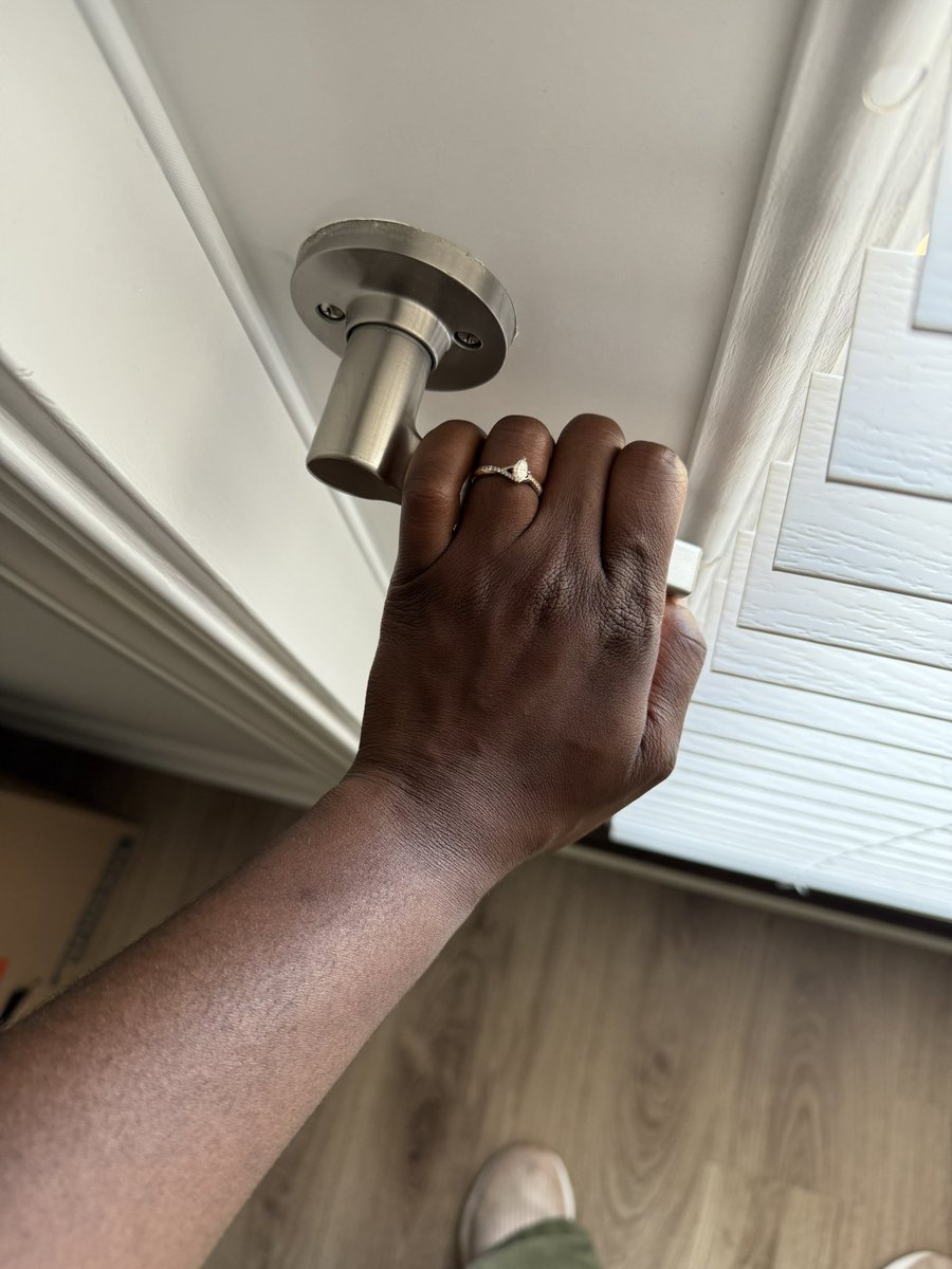 Lemme lock this door chile