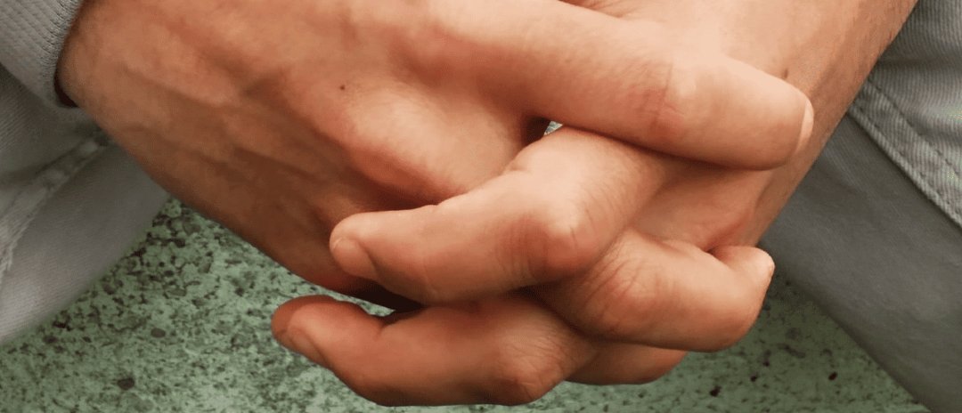 “La situación de mi familia es muy complicada y muy urgente”, explica F, un chico afgano de 16 años que se encuentra en el Programa de Protección Internacional del Movimiento por la Paz tras tener que huir de su país hace más de un año.
Conoce su historia👉f.mtr.cool/zhvirgsyij