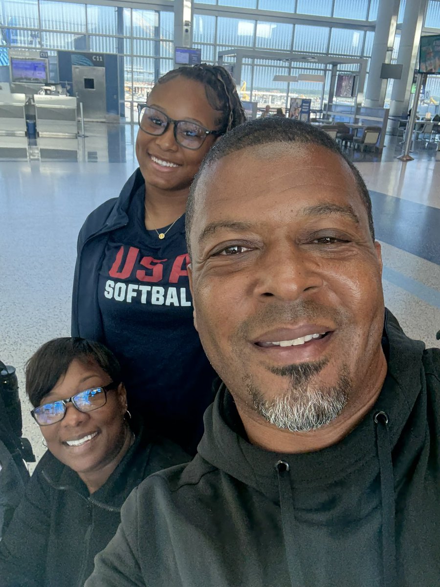 Makenzie Thomas 2028 (@makenzienthomas) on Twitter photo Landed in Newark for a quick pit stop before heading to Milan to represent <a href="/USASoftballJWNT/">USA Softball Junior Womenโs National Team</a> at the ๐ช๐๐ฆ๐ ๐ช๐ผ๐ฟ๐น๐ฑ ๐๐๐ฝ ๐ฎ๐นโ๏ธ. Safe travels to everyone
Go Eagles ๐ฆ
๐บ๐ธ
<a href="/USASoftball/">USA Softball</a> <a href="/usaspresident/">Dave Devine</a> <a href="/14ujazz/">Impact Gold Jazz 14U</a> <a href="/SpringsSoftball/">CSHS Softball</a> Landed in Newark for a quick pit stop before heading to Milan to represent <a href="/USASoftballJWNT/">USA Softball Junior Womenโs National Team</a> at the ๐ช๐๐ฆ๐ ๐ช๐ผ๐ฟ๐น๐ฑ ๐๐๐ฝ ๐ฎ๐นโ๏ธ. Safe travels to everyone
Go Eagles ๐ฆ
๐บ๐ธ
<a href="/USASoftball/">USA Softball</a> <a href="/usaspresident/">Dave Devine</a> <a href="/14ujazz/">Impact Gold Jazz 14U</a> <a href="/SpringsSoftball/">CSHS Softball</a>