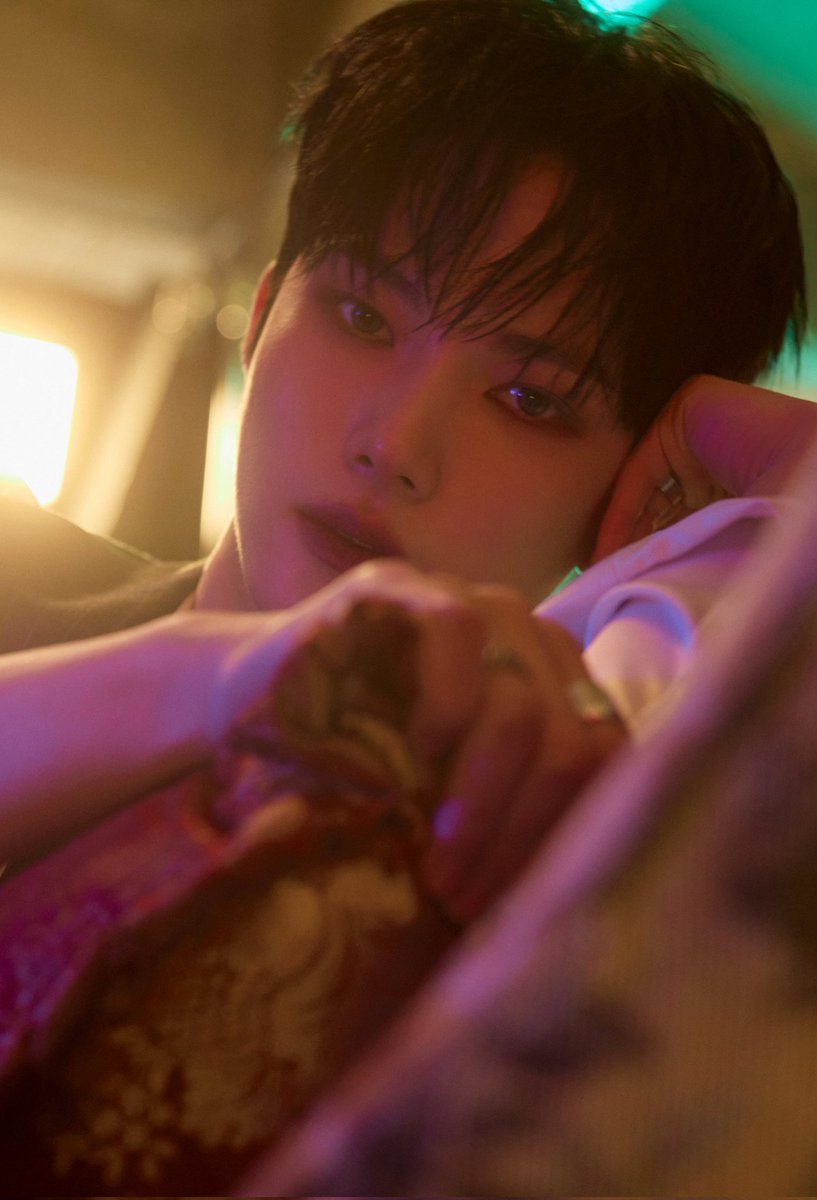 nugupromo's tweet photo. Seungyeop has left E'LAST.

He recently opened an Instagram account and told fans during a livestream today that his contract with E Entertainment has concluded.

He also mentioned that he will be doing many solo activities soon. https://t.co/6goUDmutda