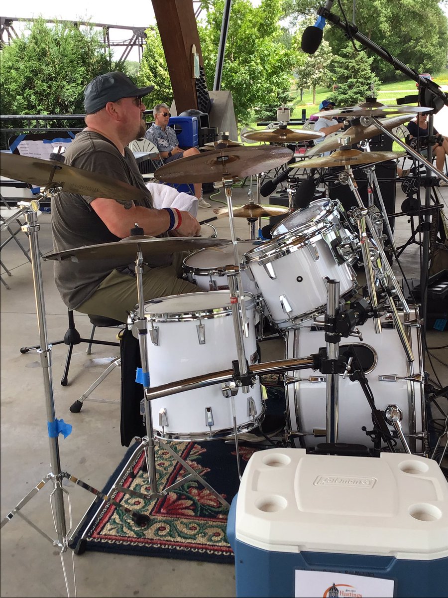 MinnesotaSings's tweet photo. Under a hot,hot summer day here in Hastings, Minnesota. #makemusicday2025 https://t.co/k1s2EO408d