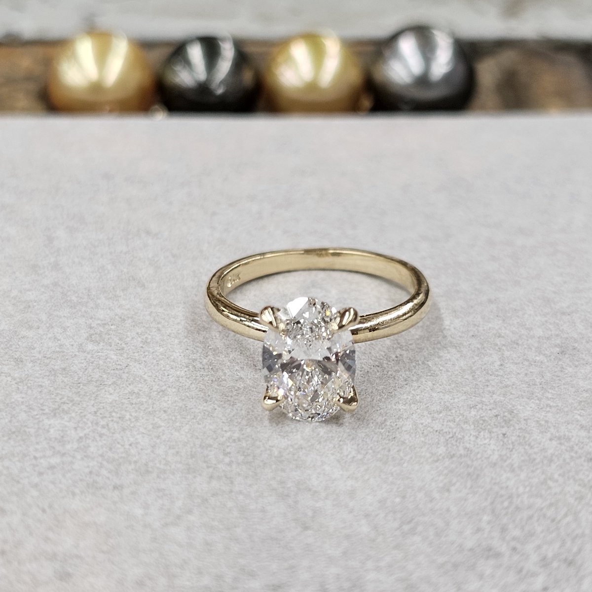 CJs_Jewelers's tweet photo. A few custom pieces from this week.  . #customjewelry #okcjeweler #oklahomajeweler #ovaldiamond #jewelrymaking #jewelryrepair #wemakejewelry #rubies #cross #diamondcross https://t.co/MRtmekJ9R5