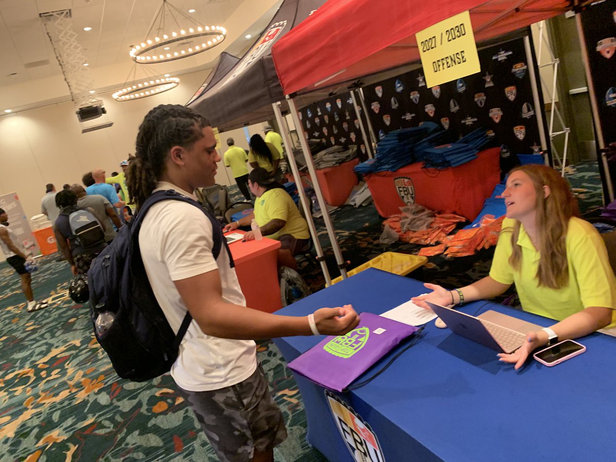 Alexander McClendon (@alexanderm26500) on Twitter photo 