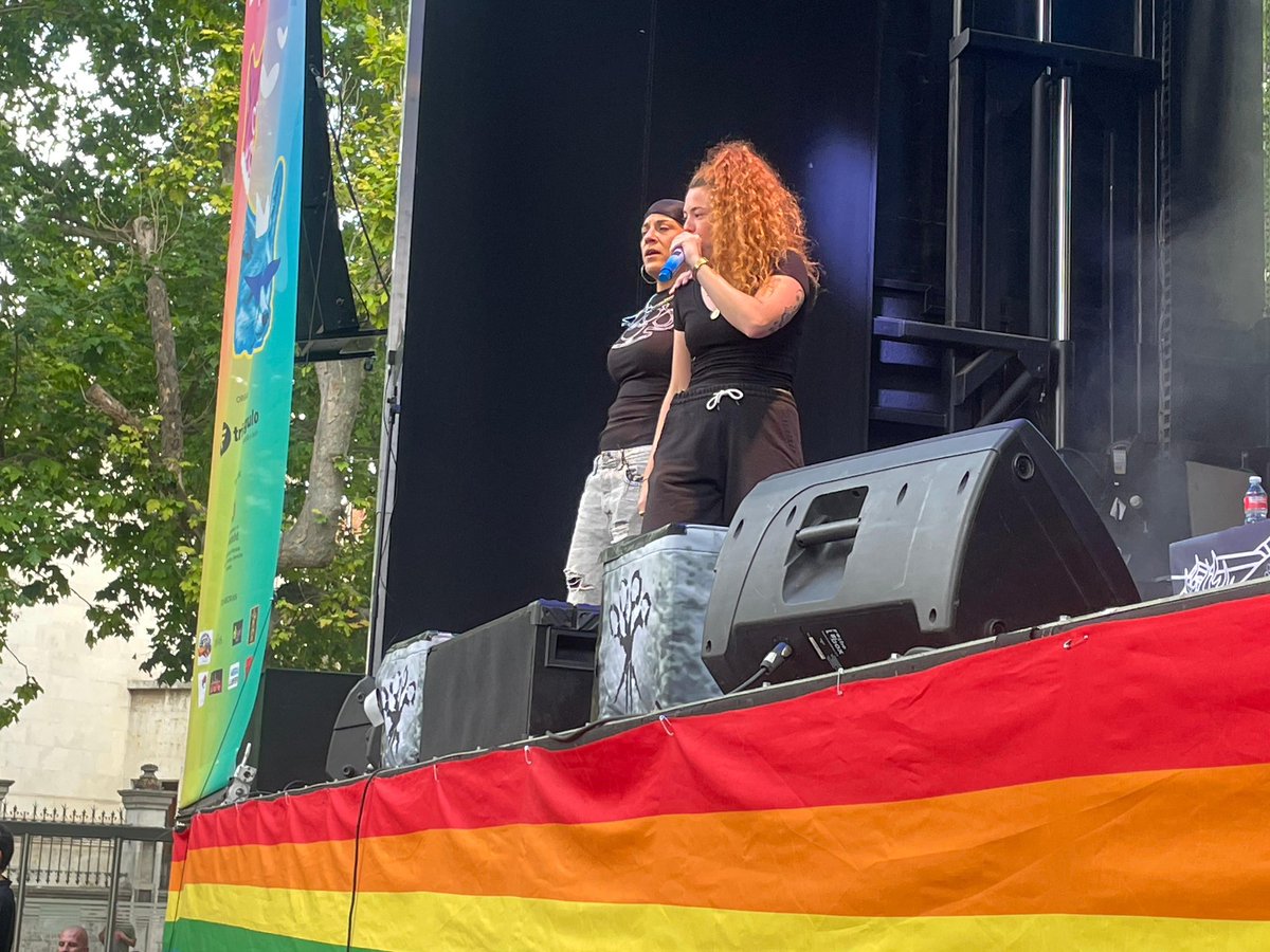 Grupo PSOE Ayto. Valladolid (@psoe_aytovll) on Twitter photo Música y reivindicación. Un combo perfecto en el <a href="/ZorrillasFest/">Zorrillas's Fest</a> para presumir con orgullo de una ciudad abierta y tolerante como es #Valladolid. Le pese a quien le pese 😜🏳️🌈 <a href="/FTriangulo/">Fundación Triángulo</a> Música y reivindicación. Un combo perfecto en el <a href="/ZorrillasFest/">Zorrillas's Fest</a> para presumir con orgullo de una ciudad abierta y tolerante como es #Valladolid. Le pese a quien le pese 😜🏳️🌈 <a href="/FTriangulo/">Fundación Triángulo</a>