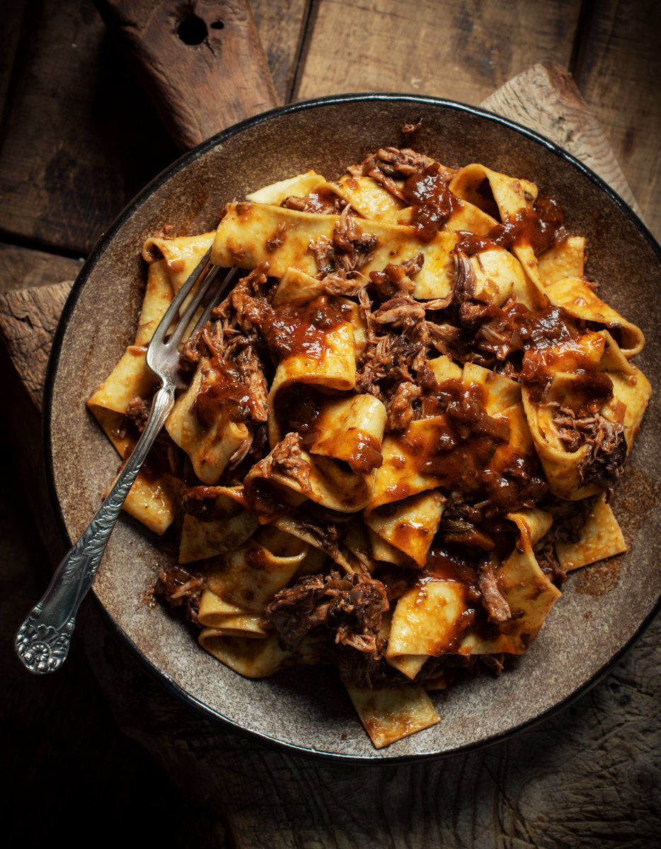Movie night: Pappardelle with Duck and the 1956 classic, La Strada. Such a simple dish, but it’s so wonderfully rich and tender. Claudia Roden has an excellent recipe, but tonight, I’ve cooked Rachel Roddy’s. You can find it in her superb book from 2021, An A-Z of Pasta.