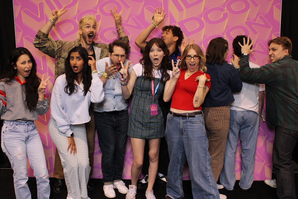 jess ఌ tweet media