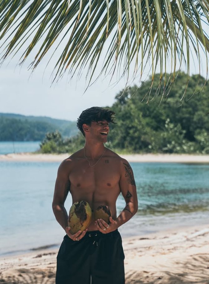 SebsStone's tweet image. Summer 🟰🍈&amp;amp;🥥