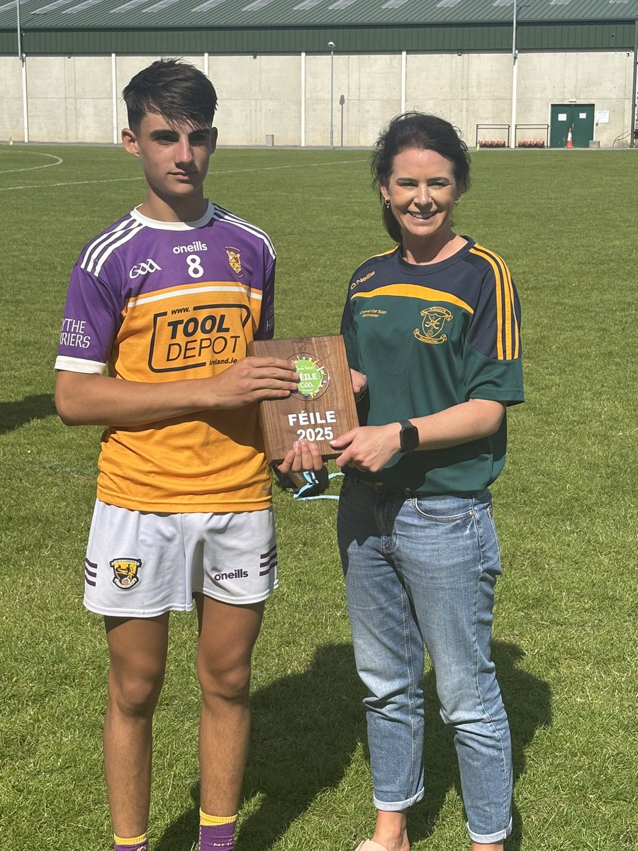 Well done to our Under 15 Feile team who won the Division 2 Plate final in Blackwater. We were defeated in Group games V Clann na Gael and Slaughneil but recovered with 2 fine wins V <a href="/KilmessanHC/">Kilmessan HC</a> &amp; <a href="/liatroimfGAA/">Liatroim Fontenoys</a>. Captain Chris Ramos received the trophy on behalf of the club.