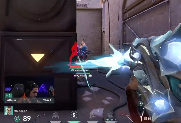 theres a universe where this shot connects